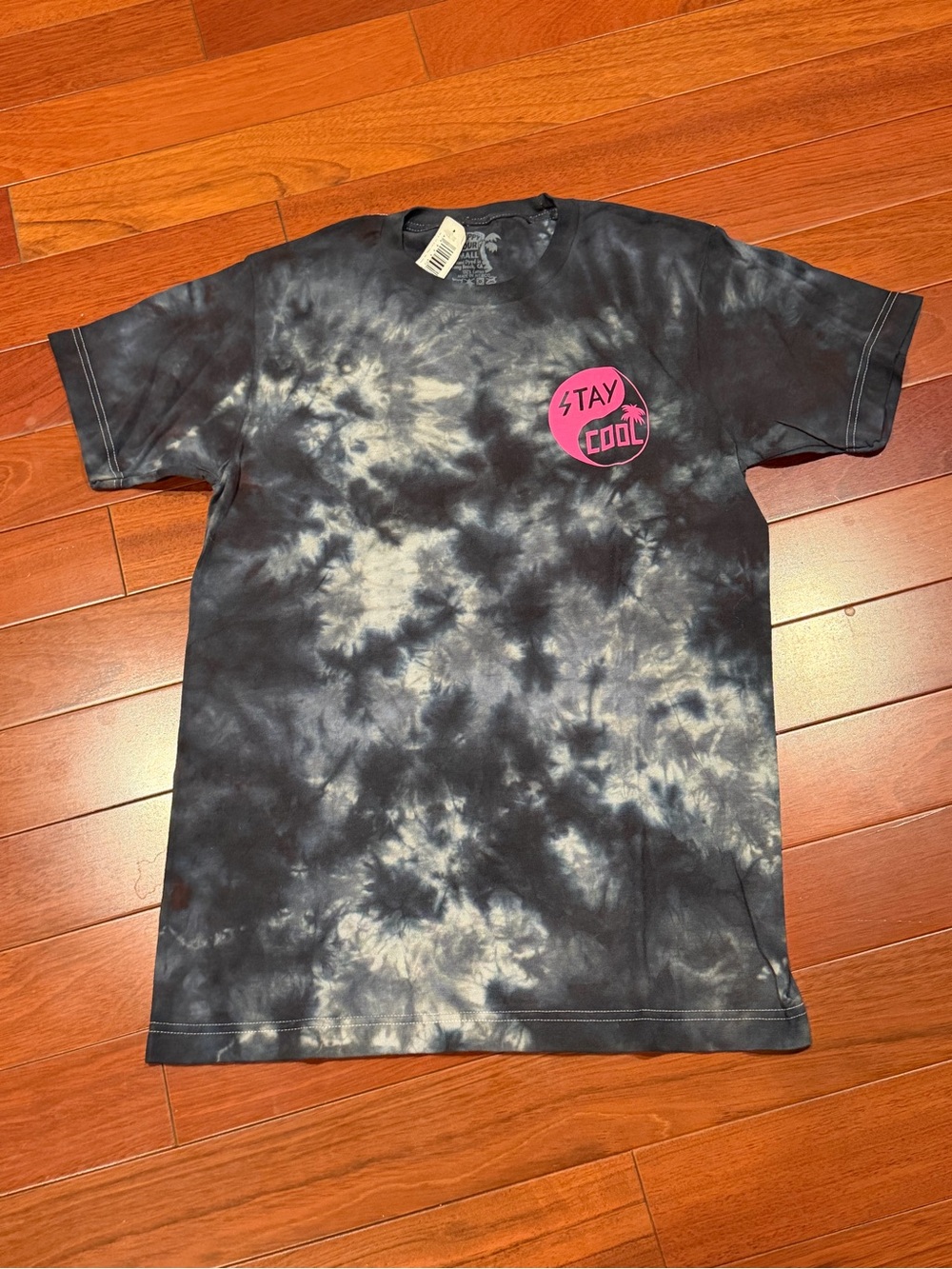Tie-Dye 'Stay Cool' Graphic Tee Small NWT